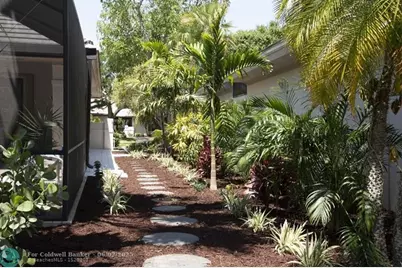 6102 SE Oakmont Pl, Stuart, FL 34997 - Photo 8