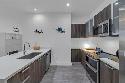 1045 NE 18th Ave, Unit #105, Fort Lauderdale, FL 33304 - Photo 6