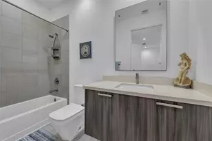 1045 NE 18th Ave, Fort Lauderdale, FL 33304 - Photo 14