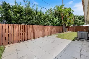 2113 NE 29th Ct, Fort Lauderdale, FL 33306 - Photo 32