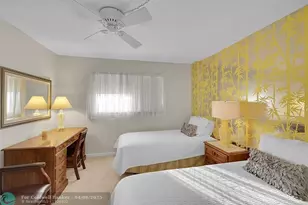 555 NW 4th Ave, Boca Raton, FL 33432 - Photo 12