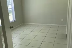 8405 NW 61st St, Tamarac, FL 33321 - Photo 18