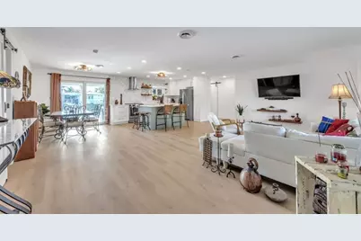 1611 SW 3rd Ave, Pompano Beach, FL 33060 - Photo 2