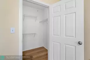 6492 Emerald Dunes Dr, West Palm Beach, FL 33411 - Photo 12