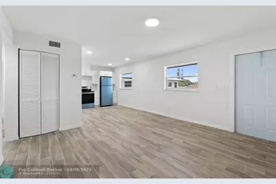 1301  Emerald Ter, Unit #14, Fort Pierce, FL 34950 - Photo 2