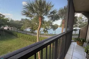 3500 Blue Lake Dr, Pompano Beach, FL 33064 - Photo 16