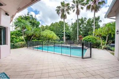 11430 NW 18th St, Plantation, FL 33323 - Photo 34