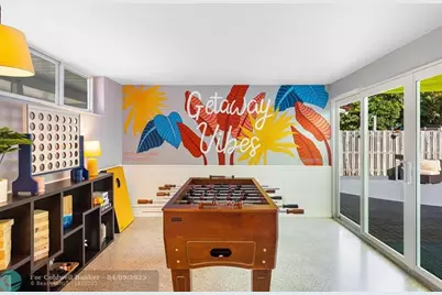 657 NW 30th Ct, Wilton Manors, FL 33311 - Photo 14