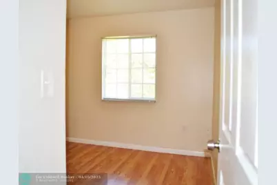 2911 NW 135th St, Opa-Locka, FL 33054 - Photo 10