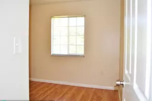 2911 NW 135th St, Opa-Locka, FL 33054 - Photo 10