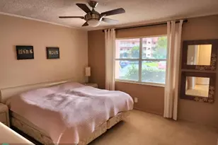 9521 Sunrise Lakes Blvd, Sunrise, FL 33322 - Photo 6