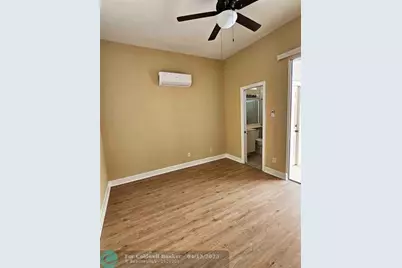 532 NE Canoe Park Cir, Port Saint Lucie, FL 34983 - Photo 18