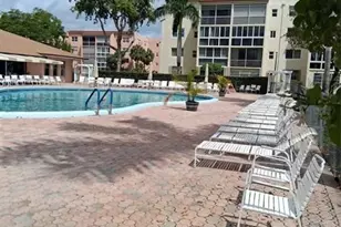 2861 Somerset Dr, Lauderdale Lakes, FL 33311 - Photo 6