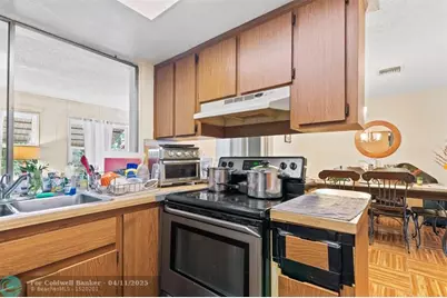 2748 NW 35th Ter, Lauderdale Lakes, FL 33311 - Photo 22