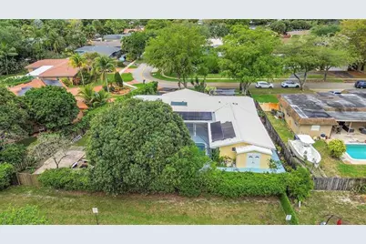 1480 SW 66th Ter, Plantation, FL 33317 - Photo 76