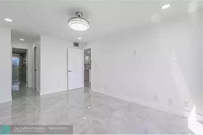 8900  Washington Blvd, Unit #418, Pembroke Pines, FL 33025 - Photo 12