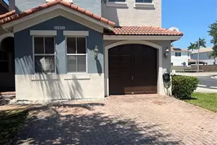 11473 NW 81st Ln, Miami, FL 33178 - Photo 2