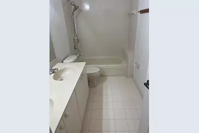 11473 NW 81st Ln, Unit #11473, Miami, FL 33178 - Photo 14