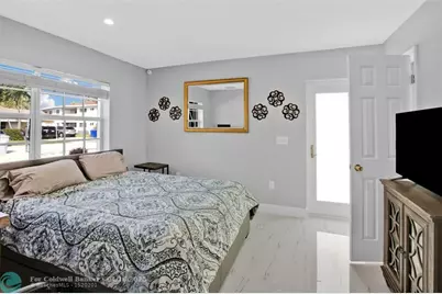 1062 SE 22nd Ave, Pompano Beach, FL 33062 - Photo 8