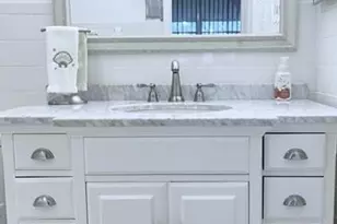 1055 Country Club Dr, Margate, FL 33063 - Photo 14