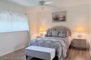 1055 Country Club Dr, Margate, FL 33063 - Photo 12