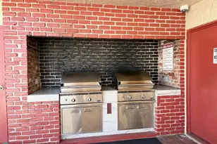 1055 Country Club Dr, Margate, FL 33063 - Photo 36