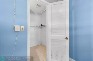 8960 S Hollybrook Blvd, Pembroke Pines, FL 33025 - Photo 16