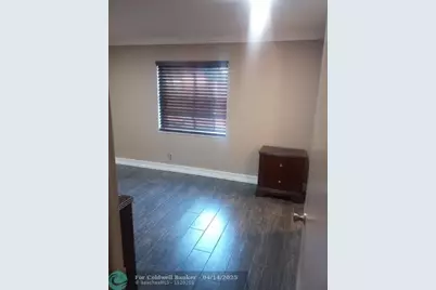 8241 SW 4th Ct, North Lauderdale, FL 33068 - Photo 16