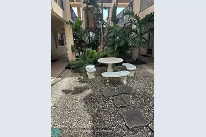 348 S Federal Hwy, Unit #2, Dania Beach, FL 33004 - Photo 8