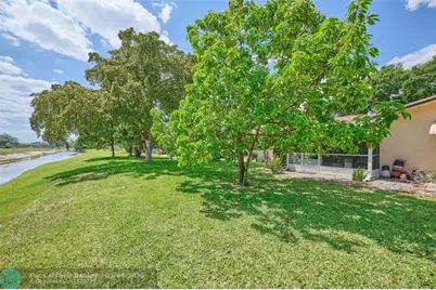 7708  Margate Boulevard, Margate, FL 33063 - Photo 8