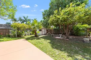 1340 Adams St, Hollywood, FL 33019 - Photo 14