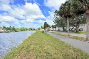 4706 NW 36th St, Lauderdale Lakes, FL 33319 - Photo 52