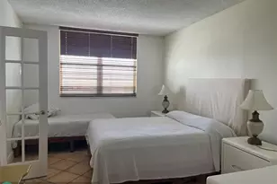 300 Bayview Dr, Sunny Isles Beach, FL 33160 - Photo 22