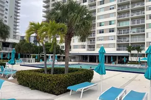 300 Bayview Dr, Sunny Isles Beach, FL 33160 - Photo 12