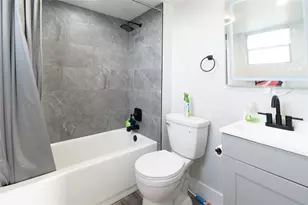 119 Royal Park Dr Unit, Oakland Park, FL 33309 - Photo 22