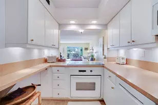 1332 Bayview Dr, Fort Lauderdale, FL 33304 - Photo 10