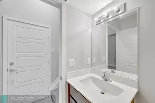 17624 SW 149th Pl, Miami, FL 33187 - Photo 12