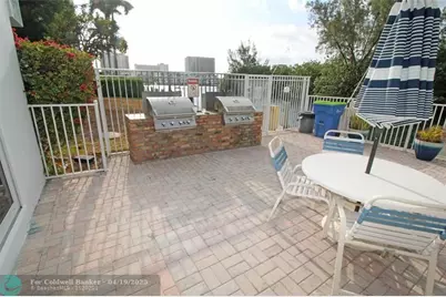 2860 NE 14th St, Unit #103 D, Pompano Beach, FL 33062 - Photo 8