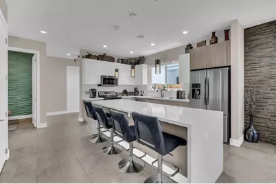 807 SW 7th Ave, Fort Lauderdale, FL 33315 - Photo 8