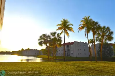 3051  Sunrise Lakes Dr, Unit #311, Sunrise, FL 33322 - Photo 20