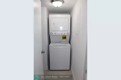 1284 S Military Trl, Unit #221, Deerfield Beach, FL 33442 - Photo 14