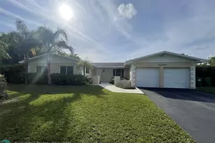18250 SW 88th Pl, Palmetto Bay, FL 33157 - Photo 2