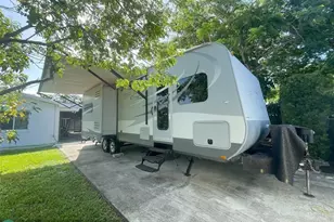 18250 SW 88th Pl, Palmetto Bay, FL 33157 - Photo 22