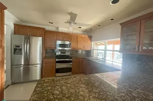 18250 SW 88th Pl, Palmetto Bay, FL 33157 - Photo 10