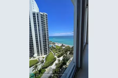 19201  Collins Ave, Unit #1122, North Miami Beach, FL 33160 - Photo 18