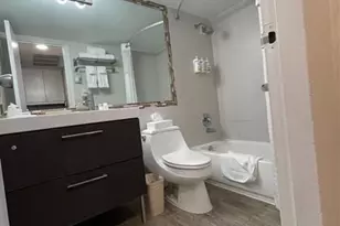 19201 Collins Ave, North Miami Beach, FL 33160 - Photo 14