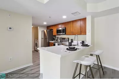 5051  Wiles Rd, Unit #201, Coconut Creek, FL 33073 - Photo 4