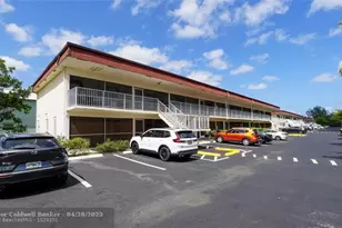 5377 SW 40th Ave, Fort Lauderdale, FL 33314 - Photo 2