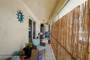 5377 SW 40th Ave, Fort Lauderdale, FL 33314 - Photo 8