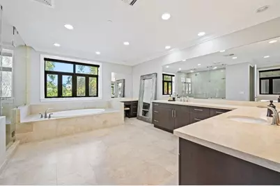 95  Isle Of Venice Drive, Fort Lauderdale, FL 33301 - Photo 18